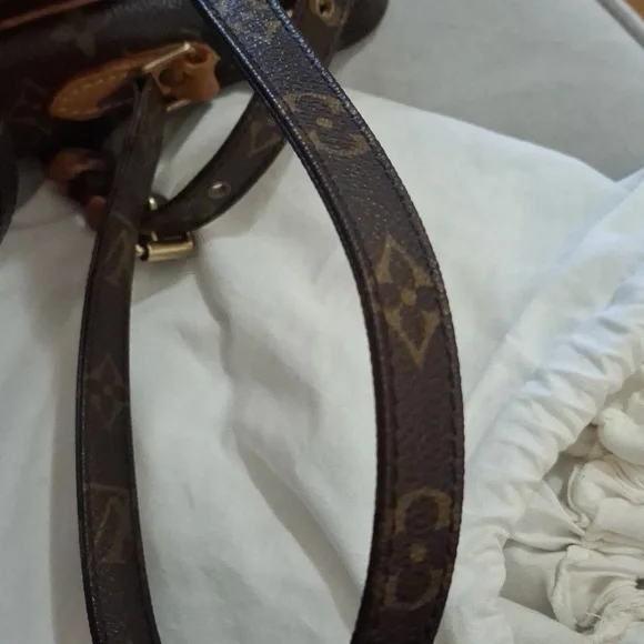 Louis Vuitton Amazone - Picture 10 of 15